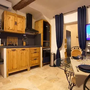 Les Secrets D'alcove, Nuits Romantiques Avec Spa Aix-en-Provence